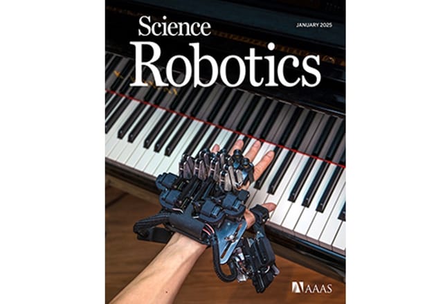 ソニー、特殊な外骨格ロボットでピアニストの技能を限界突破―脳を鍛える新トレーニング法を発見、アーティストの創造性を向上へ