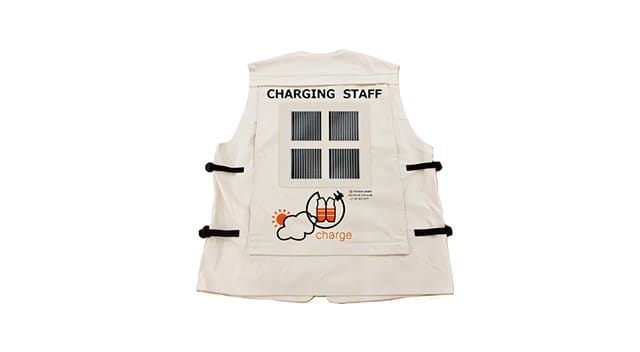 ペロブスカイト太陽電池を搭載、衣服で発電する「スマートウェア」―大阪・関西万博で実証実験