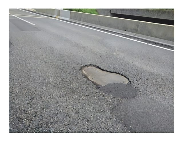 東芝、高速道路の穴を検知する「路面変状検知AI」を開発─AIでリアルタイムに検知、重大事故防止へ