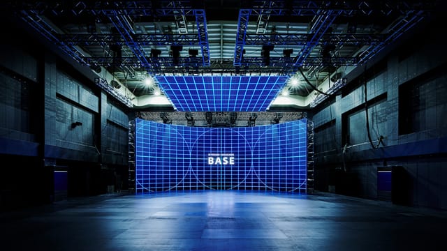 ソニーPCL、バーチャルプロダクションスタジオ「清澄白河BASE」を開設―約15mのLEDディスプレイが常設