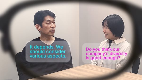 ピクシーダストテクノロジーズ、会話が見える「VUEVOスマートグラス」を米「CES 2024」に展示─独自の音響処理技術を活用