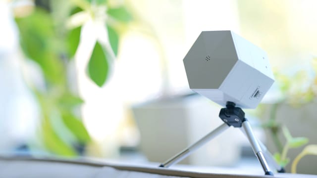 複数の香りを瞬時に切り替えるコンパクトな嗅覚デバイス