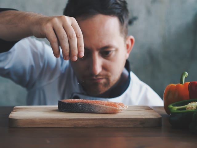 進化系減塩冷凍食品「DESALT FOOD（デソルトフード）」が登場─独自の脱塩技術で旨味はそのままに塩分濃度をコントロール