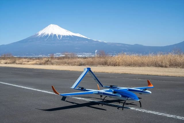 航続距離1000km以上、滑走路不要な長距離VTOLドローン「テラ・ドルフィンVTOL」の飛行試験を開始─災害時の実用化へ