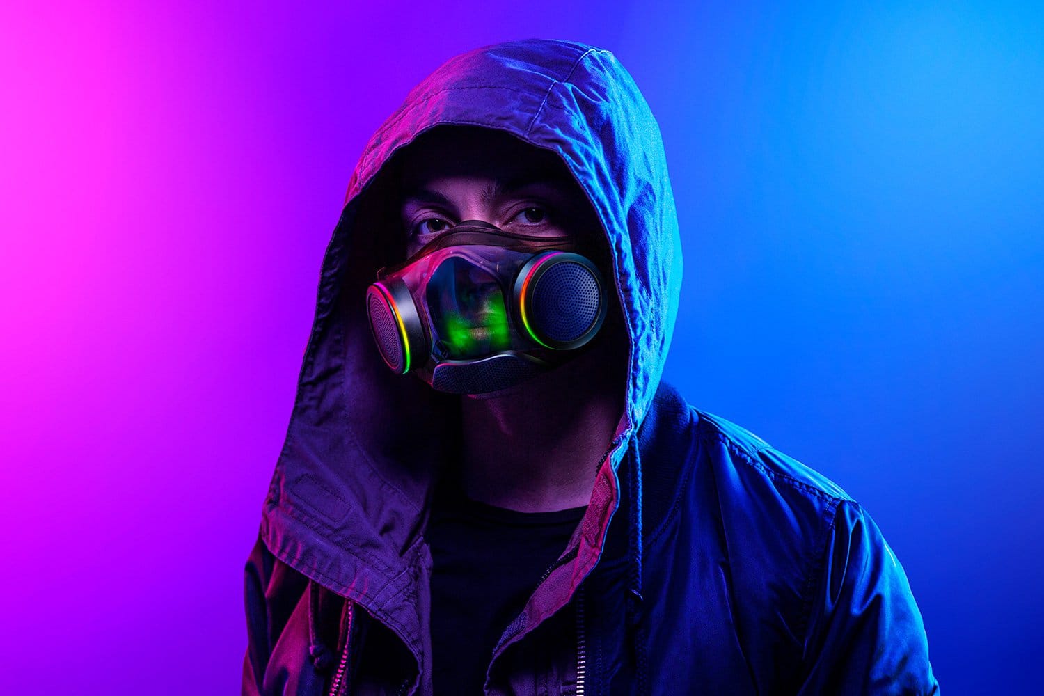 1680万色に光るゲーミングマスク「Razer Zephyr」にPro登場―N95フィルターと電動ファン搭載