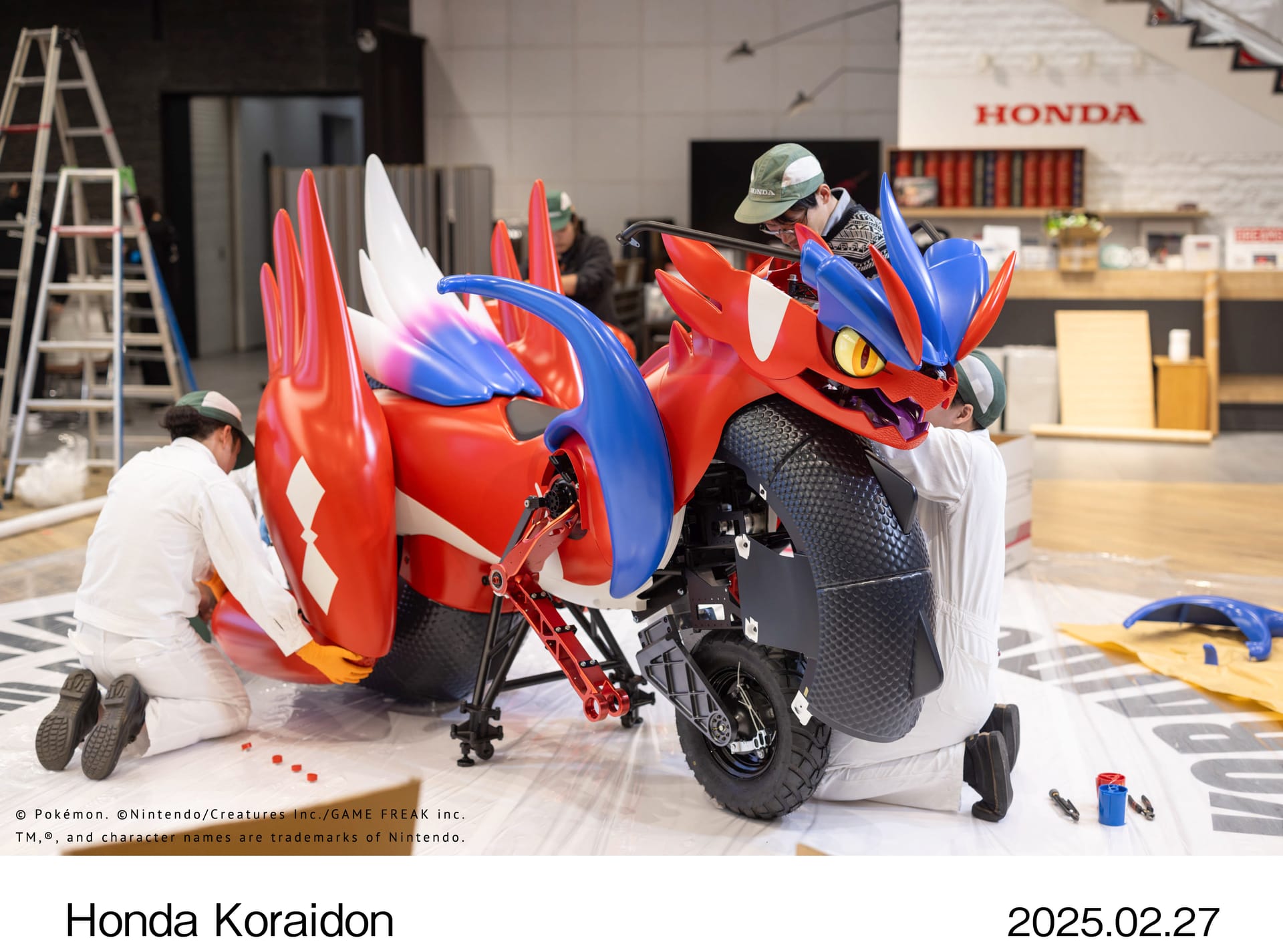 ホンダ、ポケモン「コライドン」を実物大モビリティとして再現―四足歩行と二輪自立を開発へ
