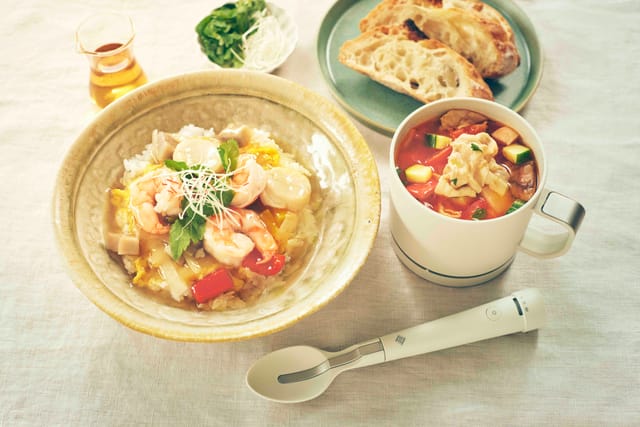 微弱な電流で食事の塩味やうま味を増強する食器型デバイス