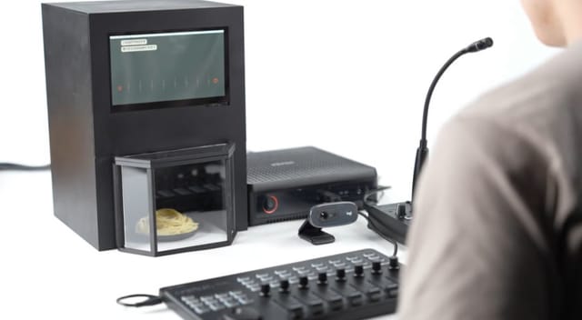 明治大、AIが味を推定し『10の60乗』通りの味を再現する調味装置「TTTV3」開発─料理名や写真で味を再現