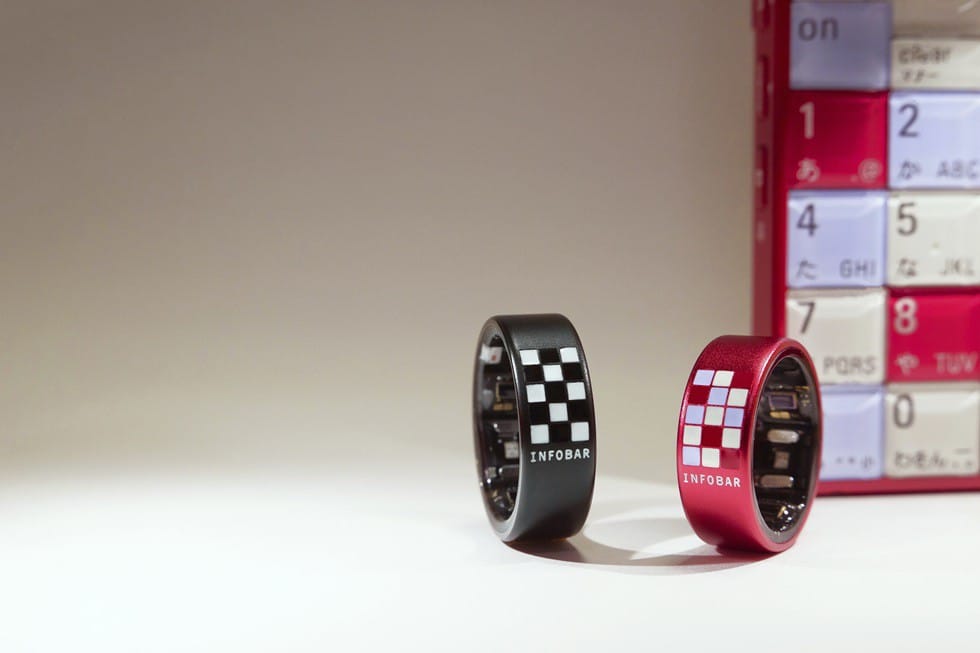 KDDI、スマートリング「Smart Recovery Ring」のINFOBARコラボモデルのクラウドファンディングを開始
