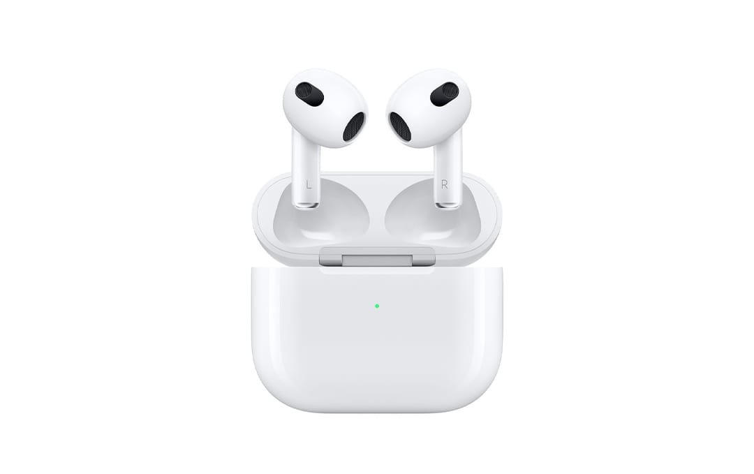 アップル、「AirPods」にも健康管理機能追加か─補聴器や姿勢のモニター機能追加を検討