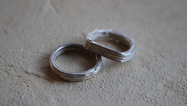 一筆書きの線の揺らぎごと指輪にする、銀粘土の3Dプリントリング