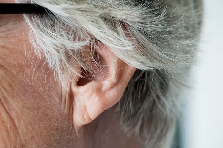細胞を壊さず“若い状態”に戻す、エピジェネティック若返り治療