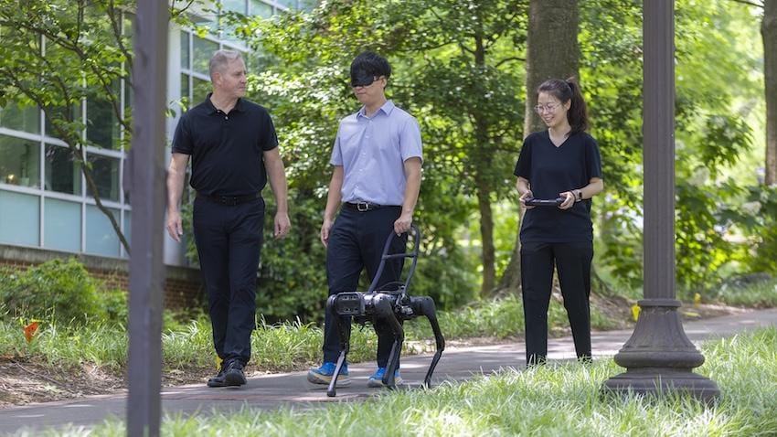 ジョージア工科大学、見た目に配慮されたロボット盲導犬の開発を進行中